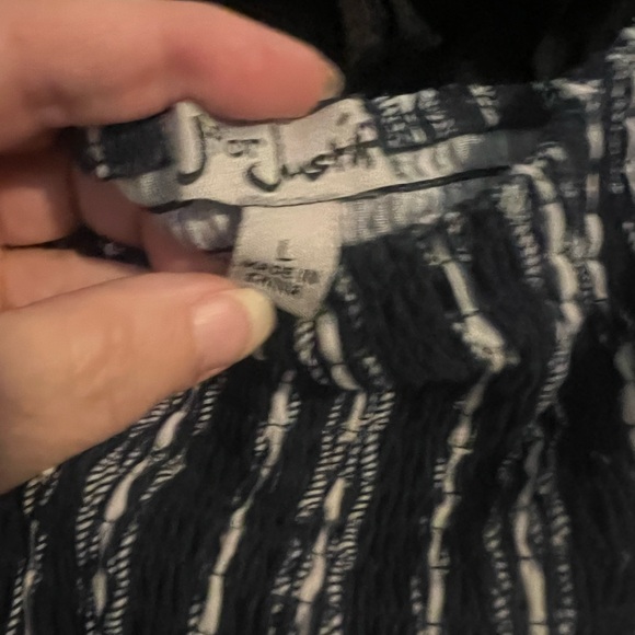 Jumper - Picture 2 of 3